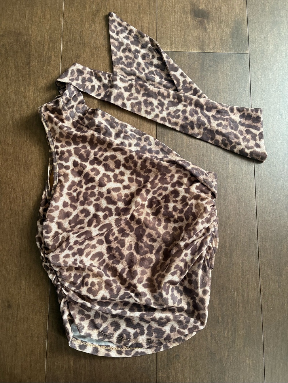 SHEIN Brown Leopard One-Shoulder Crop Top